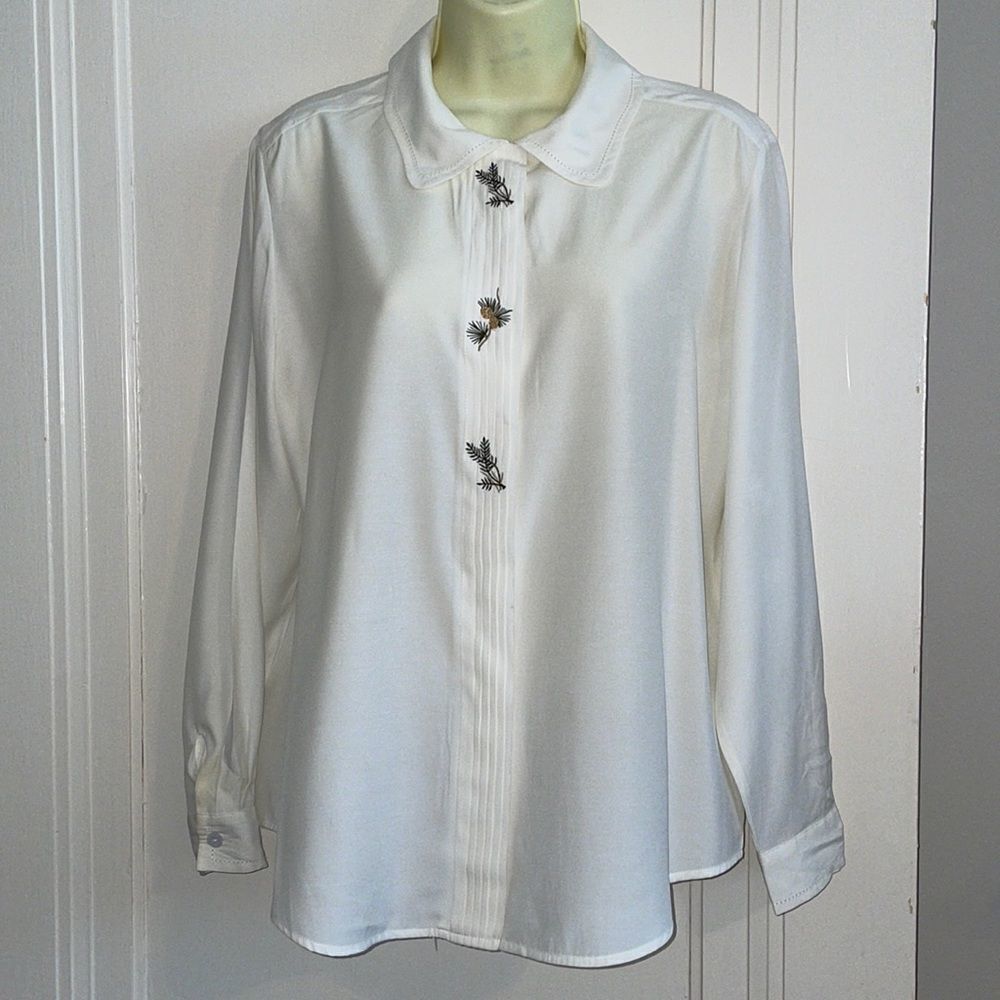 Vtg 90s Susan Bristol petites white blouse with pine needle embroidery